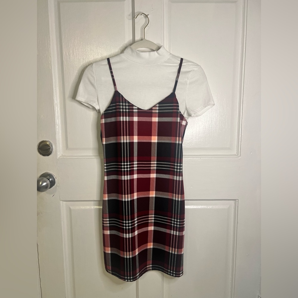 Jolie & Joy by FCT with love Plaid Dress with a white undershirt | Size Small